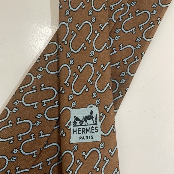 Hermes Paris Brown And Blue Stirrup? 100% Silk Tie—Fabulous! Excellent Condition - Picture 8 of 8
